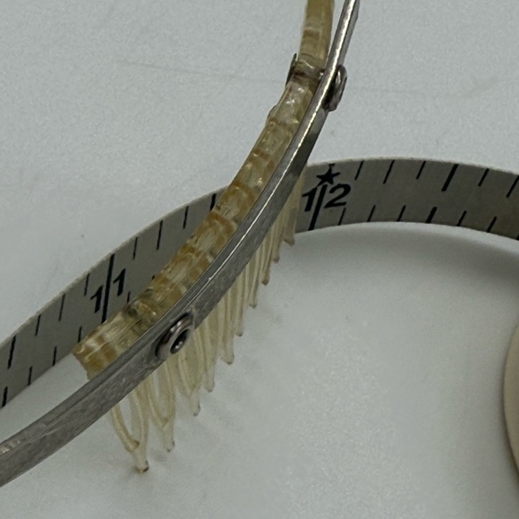 Vintage Rhinestone Silver Tiara Crown Scalloped Sparkle Costume Accessory - Picture 5 of 6